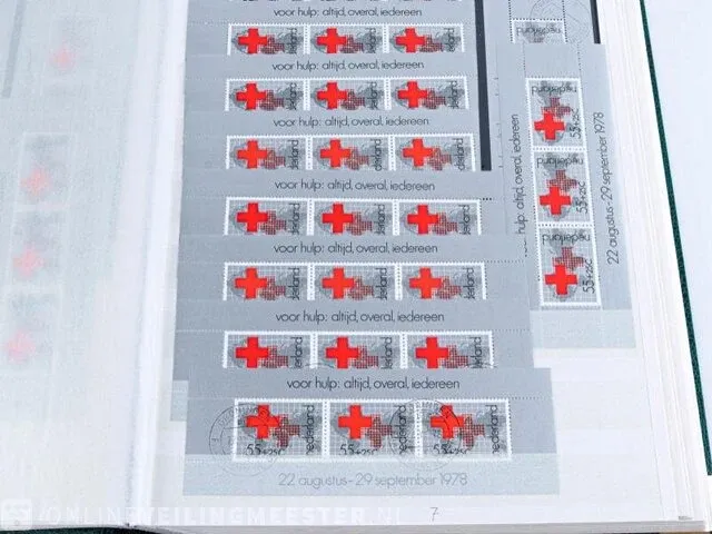 Getaxeerde postzegelblokkencollectie , nederland - afbeelding 9 van  76