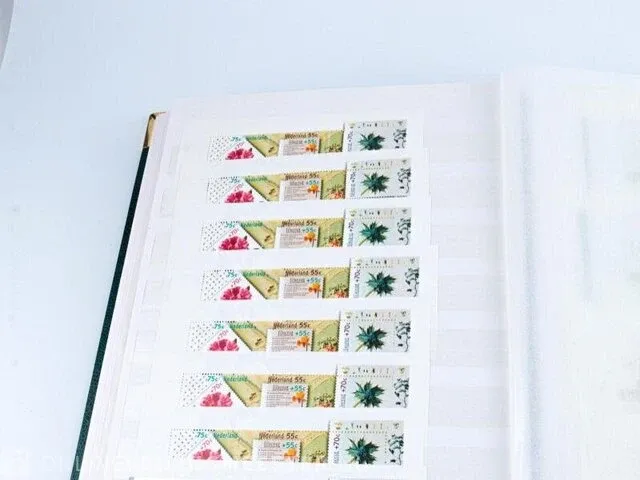 Getaxeerde postzegelblokkencollectie , nederland - afbeelding 28 van  76