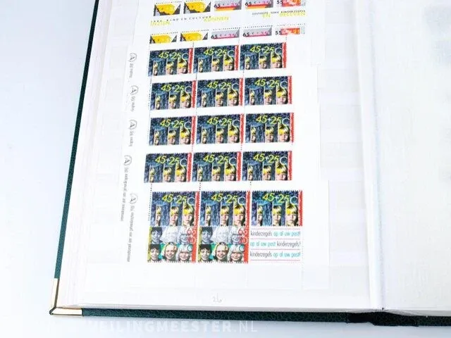 Getaxeerde postzegelblokkencollectie , nederland - afbeelding 44 van  76
