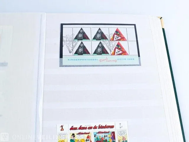 Getaxeerde postzegelblokkencollectie , nederland - afbeelding 68 van  76