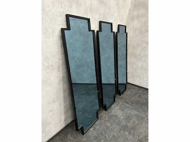 Getinte spiegel in geometrische vorm h170cm (3x) - afbeelding 2 van  7