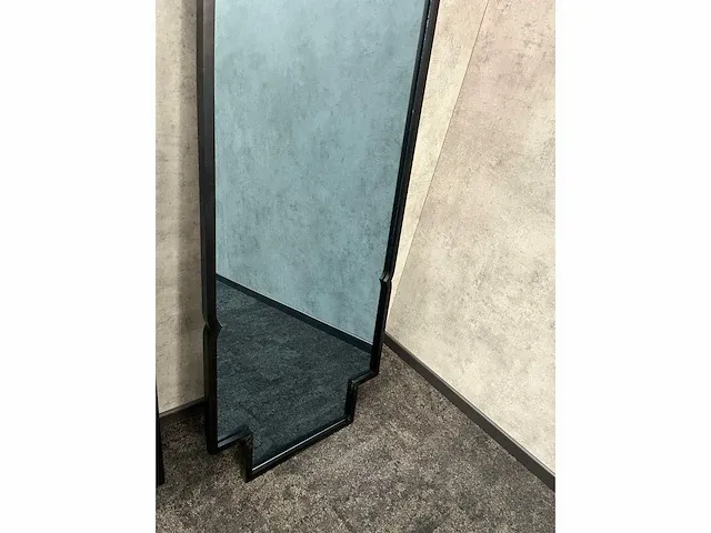 Getinte spiegel in geometrische vorm h170cm (3x) - afbeelding 6 van  7