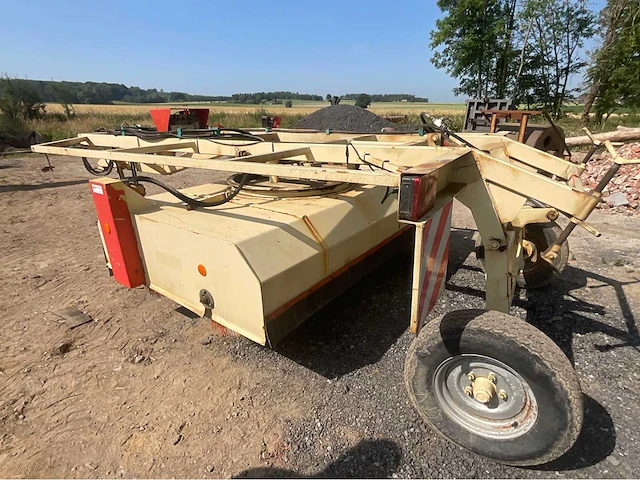Getrokken industriële veegmachine – 2 roterende borstels - afbeelding 13 van  19