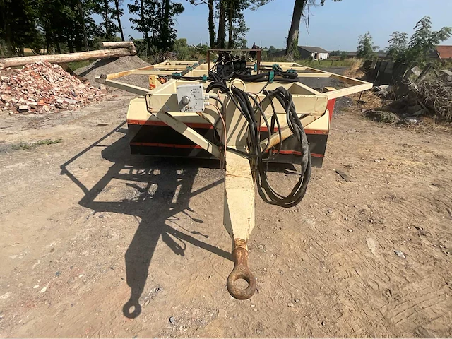 Getrokken industriële veegmachine – 2 roterende borstels - afbeelding 18 van  19