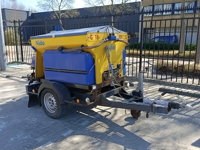 Getrokken nat zoutstrooier 0.8m³ - 350l, nido, stratos b08l-15 acxn280, 2006 - afbeelding 7 van  14