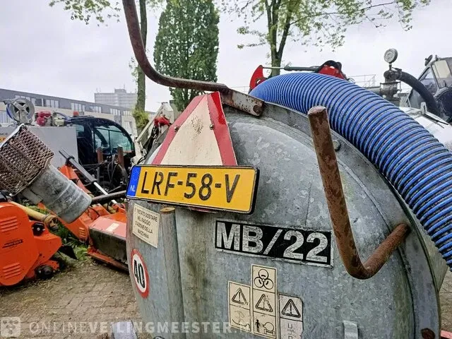 Getrokken tankwagen vaia, mb22, bouwjaar 2004 - afbeelding 5 van  8