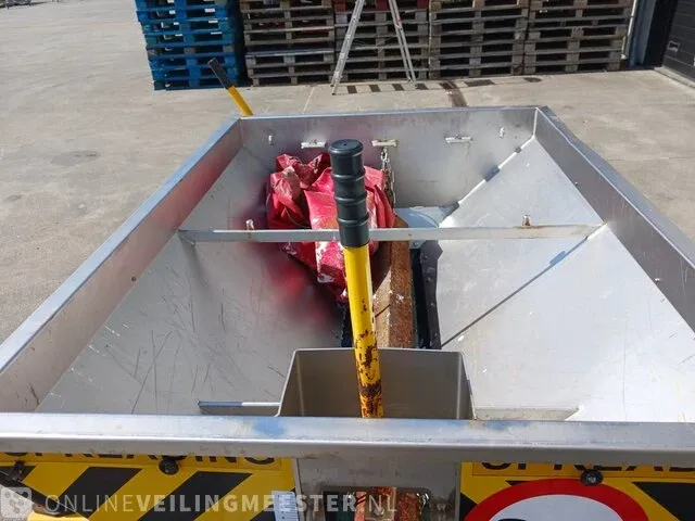 Getrokken zoutstrooier logic, gds250r, bouwjaar 2011 - afbeelding 16 van  24