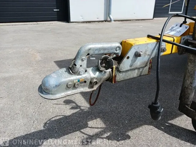 Getrokken zoutstrooier logic, gds250r, bouwjaar 2011 - afbeelding 12 van  22