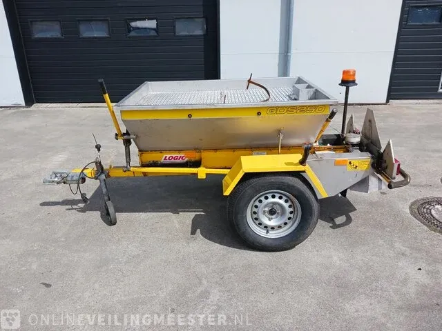 Getrokken zoutstrooier logic, gds250r, bouwjaar 2011 - afbeelding 3 van  22
