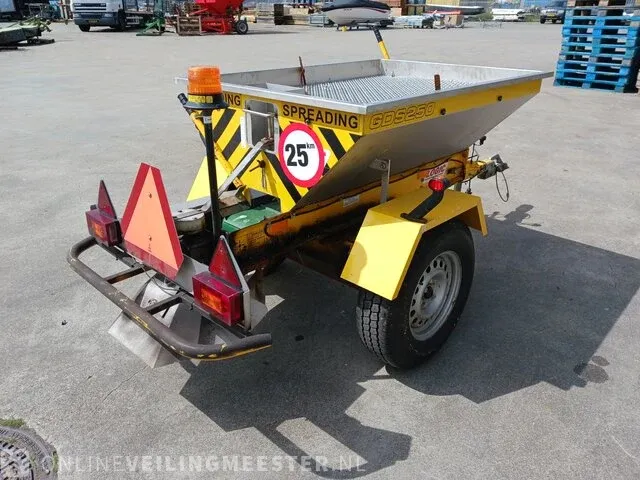 Getrokken zoutstrooier logic, gds250r, bouwjaar 2011 - afbeelding 6 van  22