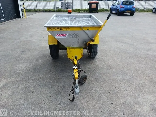 Getrokken zoutstrooier logic, gds250r, bouwjaar 2011 - afbeelding 9 van  22