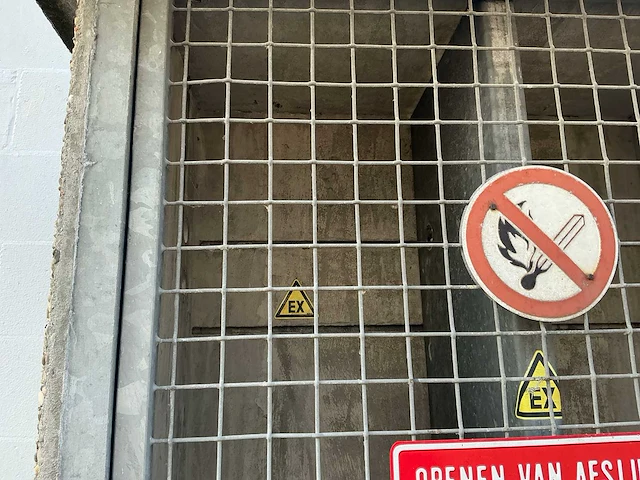 Gevaarlijke stoffen opslag - afbeelding 8 van  11