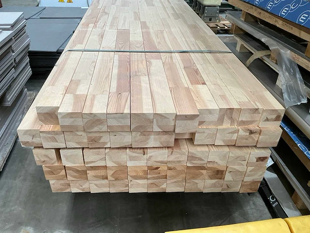 Gevingerlaste houten balk 8x8x290 (55x) - afbeelding 3 van  5