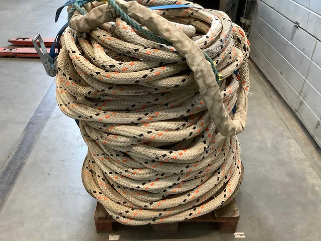 Gevlochten polyester lijm - 32mm maritieme toebehoren - afbeelding 3 van  5