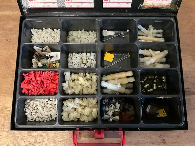 Gevulde assortiments doos (8x) - afbeelding 2 van  9