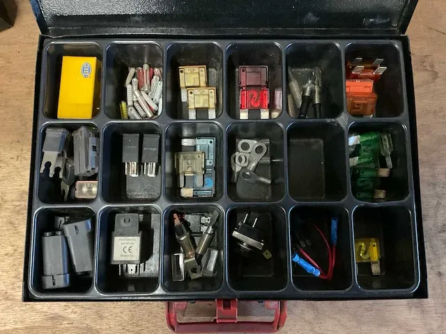 Gevulde assortiments doos (8x) - afbeelding 8 van  9