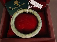Gewichtige jade armband / bangle - afbeelding 1 van  1