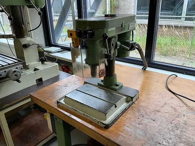 Gfellee tafelboormachine - afbeelding 1 van  6