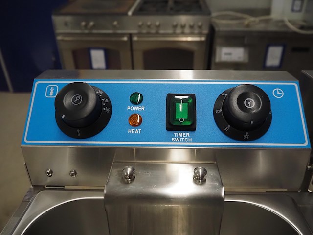 Ggg - afbeelding 6 van  8