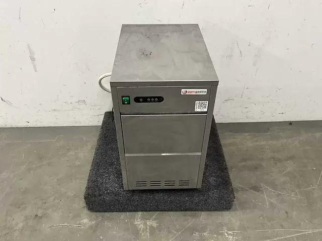 Ggm gastro - ewbh345 - ijsblokjesmachine - afbeelding 2 van  5