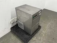 Ggm gastro - ewbh345 - ijsblokjesmachine - afbeelding 3 van  5