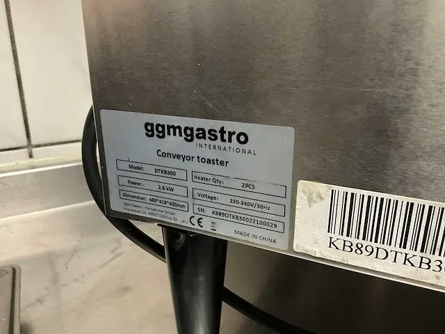 Ggm gastro dtkb300 conveyor toaster - afbeelding 2 van  4