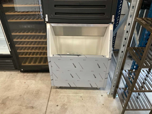 Ggm gastro ekw450fvb175f ijsblokjesmachine met opslagbunker - afbeelding 2 van  5