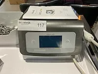 Gharieni quantus40t pedicuremotor op verrijdbaar meubel - afbeelding 5 van  10