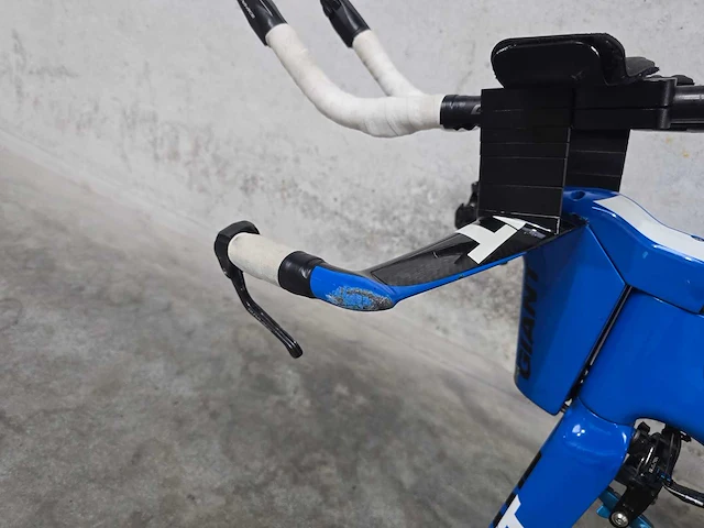 Giant - tijdrit fiets - racefiets - afbeelding 11 van  11