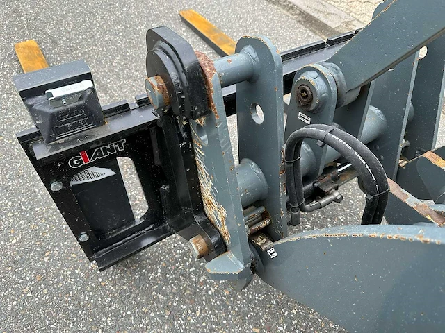 Giant g2700hd x-tra mini shovel - afbeelding 7 van  55