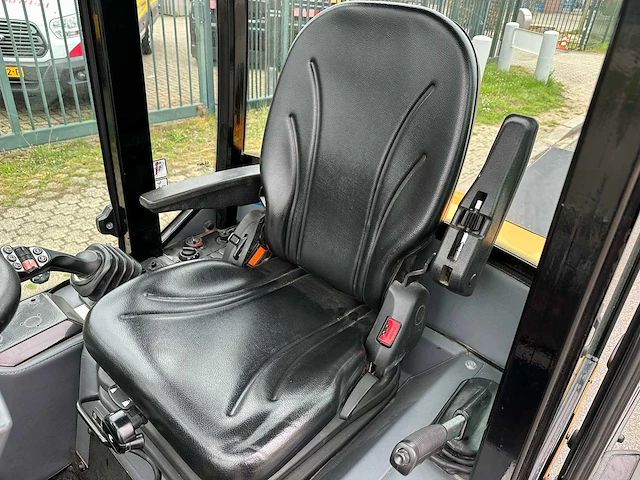 Giant g2700hd x-tra mini shovel - afbeelding 30 van  55