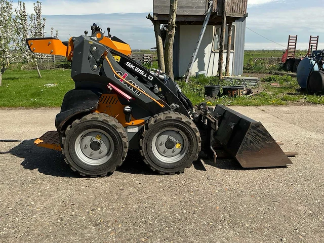 Giant sk251d skidder - afbeelding 12 van  25