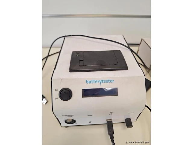 Giant twist universal batterijtestapparaat - afbeelding 2 van  9