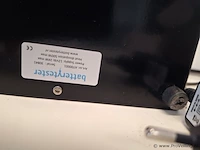Giant twist universal batterijtestapparaat - afbeelding 9 van  9