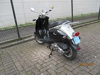 Giantco (scooter alleen bedoeld voor onderdelen) - snorscooter - venus pico - scooter - afbeelding 2 van  11