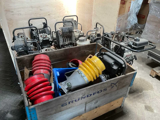 Giant/yanmar trilstampers (onderdelen) gebruikt en ongebruikt (8x) - afbeelding 5 van  11