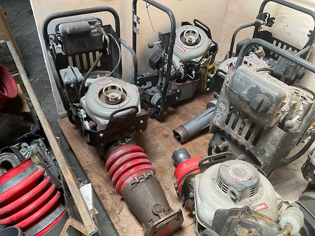 Giant/yanmar trilstampers (onderdelen) gebruikt en ongebruikt (8x) - afbeelding 9 van  11
