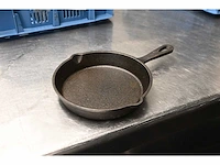 Gietijzeren pan (26x) - afbeelding 2 van  3