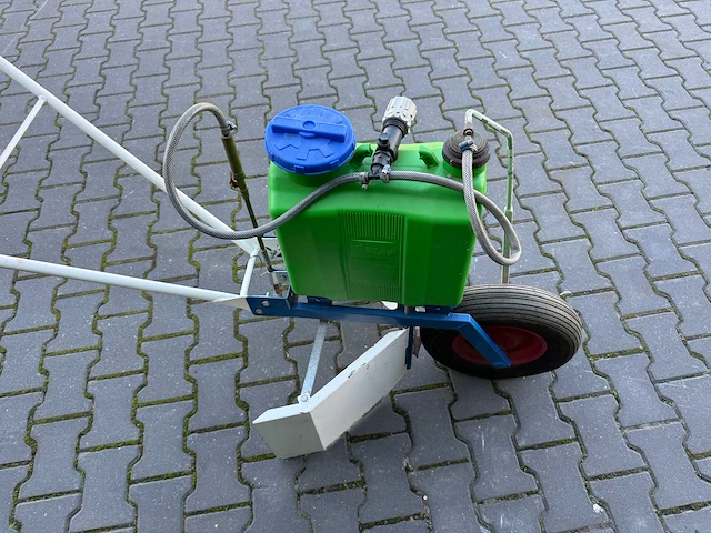 Gifspuit kruiwagens - afbeelding 2 van  10