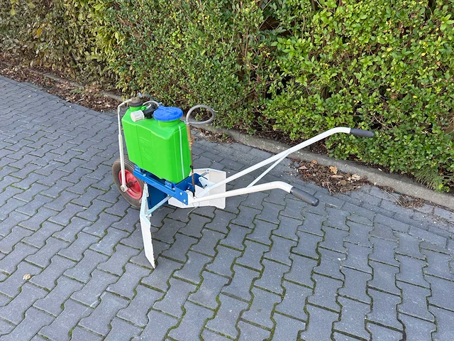 Gifspuit kruiwagens - afbeelding 4 van  10