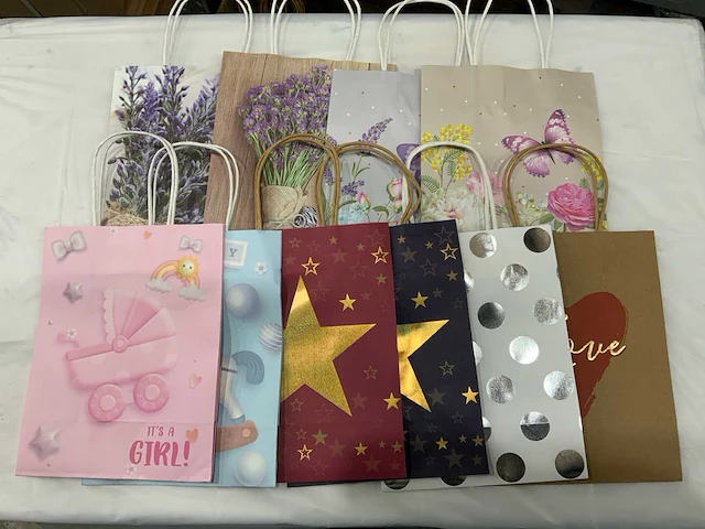 Giftbag (6400x) - afbeelding 1 van  7