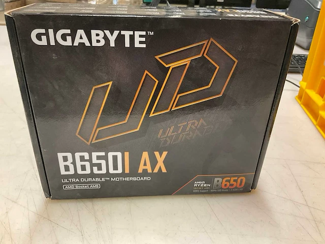 Gigabyte b6501 ax moederbord - afbeelding 1 van  2