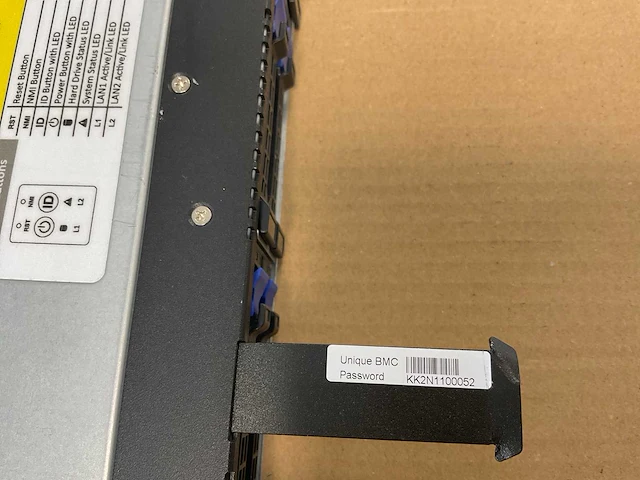 Gigabyte r182-z91-00, 2x amd epyc 7h12 64-core, 32 x 16 gb ram, 4 x 1.9 tb ssd (mtfddak1t9qde) rack mount chassis - afbeelding 6 van  9