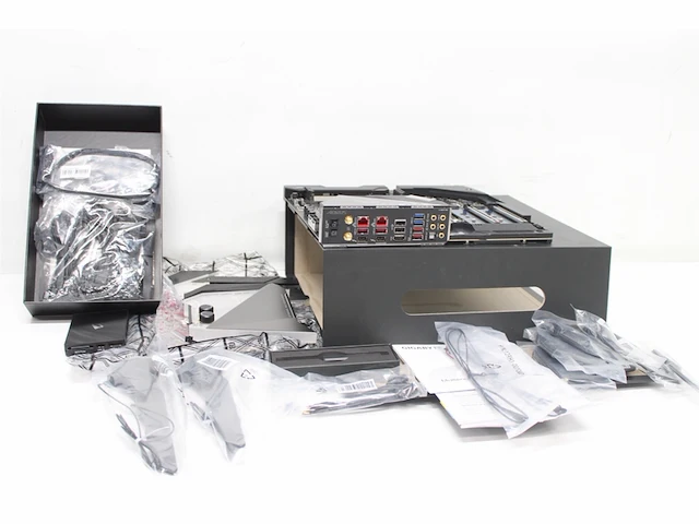 Gigabyte z490 aorus xtreme waterforce moederbord lga 1200 verlengd atx - afbeelding 4 van  4