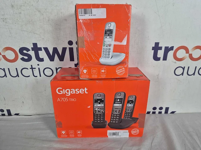 Gigaset a605 draadloze huistelefoon - gemakkelijk in gebruik - verlichte toetsten - goed contrast - wit + gigaset a705 trio - afbeelding 2 van  2