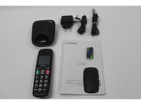 Gigaset e290 e draadloze thuistelefoon voor senioren met zeer grote verlichte toetsen extra luid belvolume functie compatibel met gehoorapparaat zwart - afbeelding 2 van  2