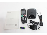 Gigaset e290 e draadloze thuistelefoon voor senioren met zeer grote verlichte toetsen extra luid belvolume functie compatibel met gehoorapparaat zwart - afbeelding 2 van  2