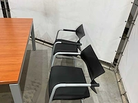 Gilder tafel met stoelen - afbeelding 6 van  9