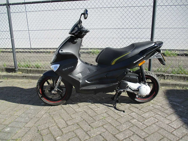 Gilera - bromscooter - runner rst black soul 2takt - scooter - afbeelding 1 van  11