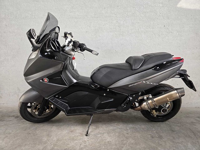 Gilera - scooter - gp 800 - motorscooter 95mhrz - afbeelding 1 van  7